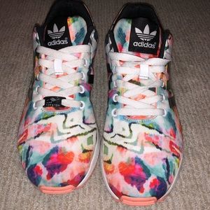 Adidas sneakers SIZE 9